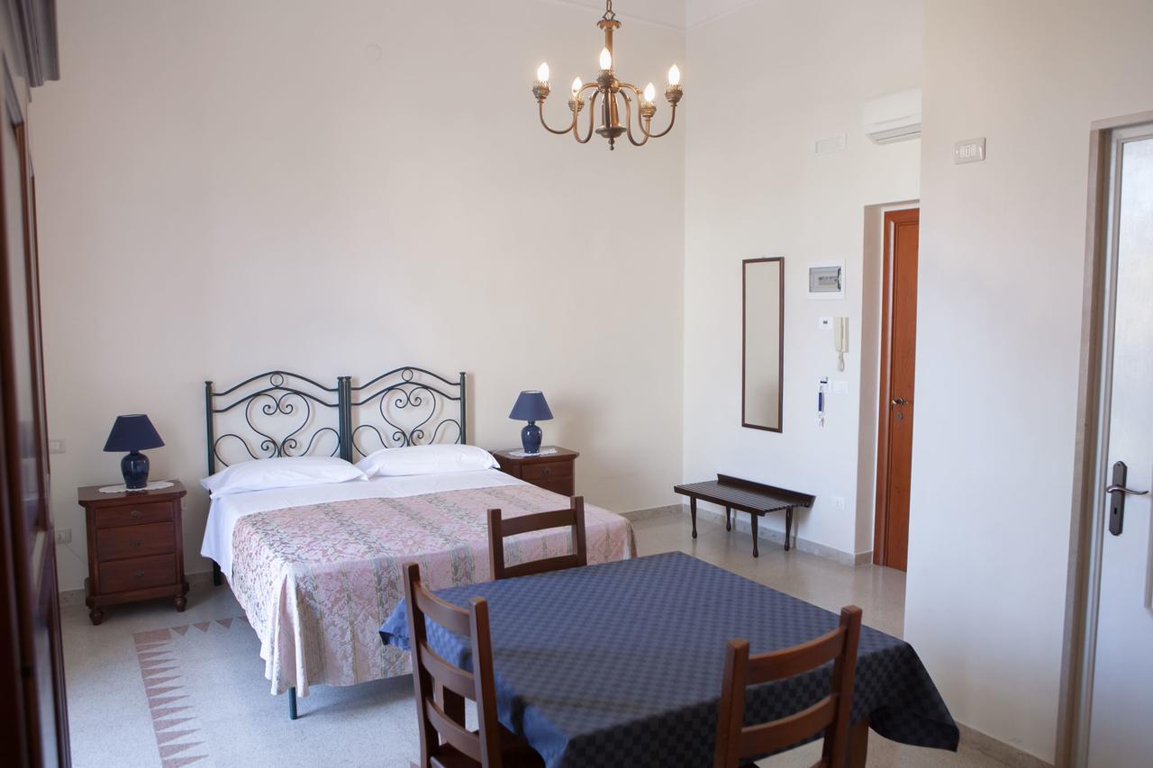 Albergo Lucy Trani Værelse billede