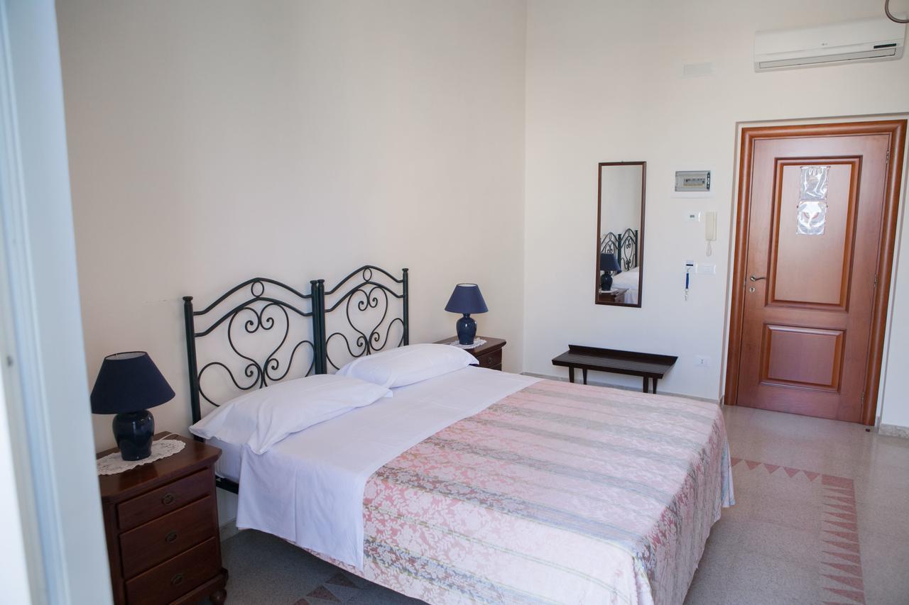 Albergo Lucy Trani Værelse billede