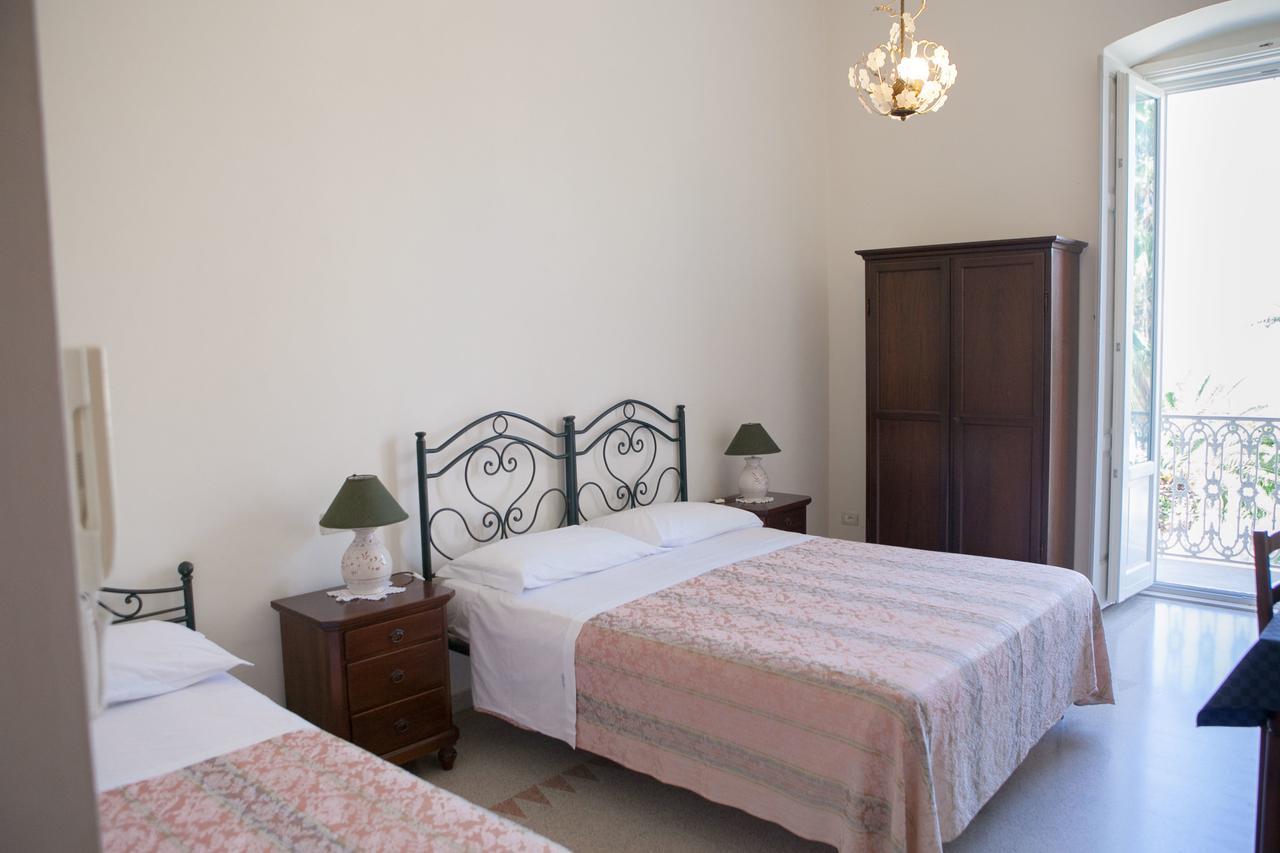 Albergo Lucy Trani Værelse billede