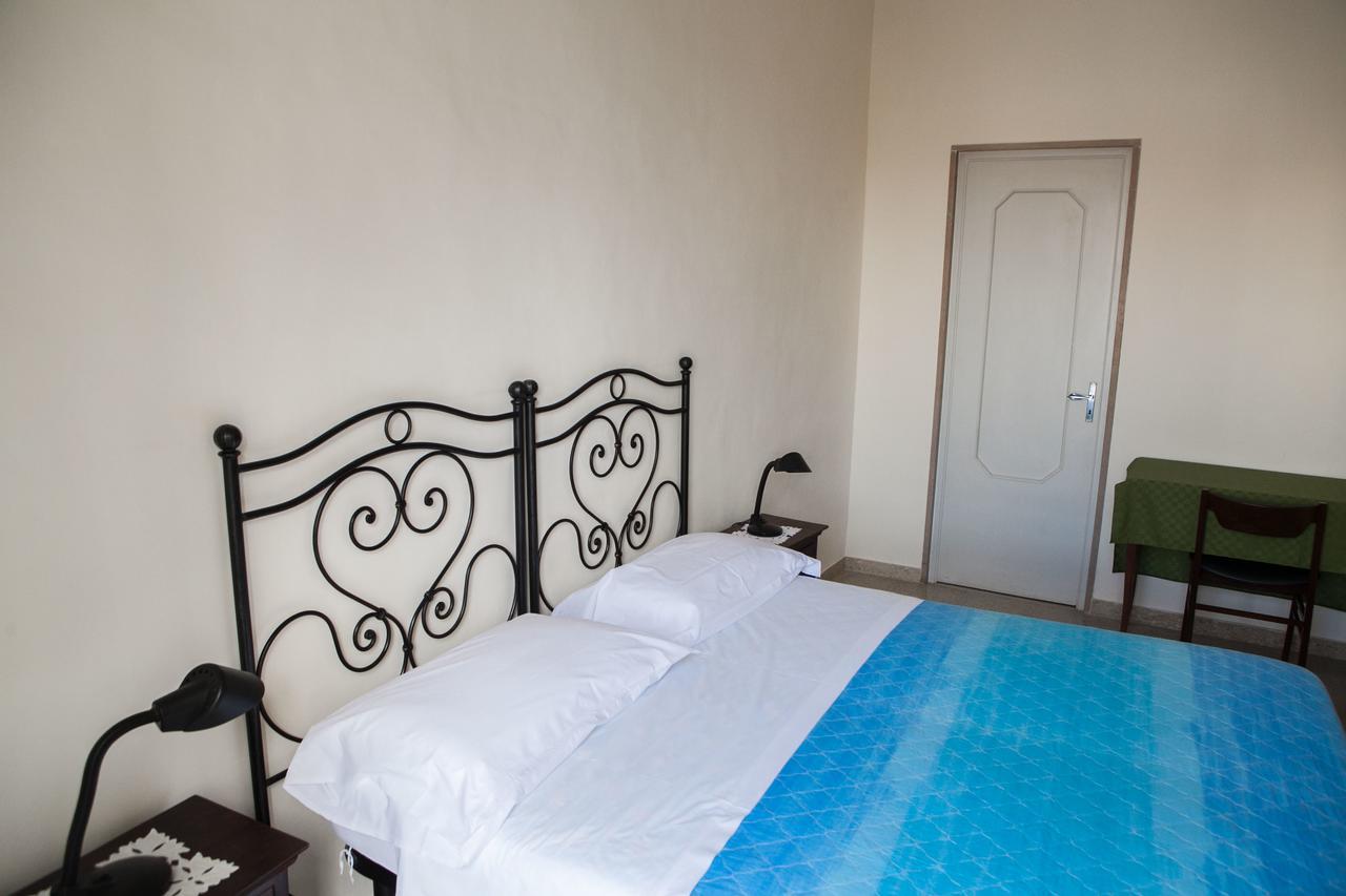 Albergo Lucy Trani Eksteriør billede