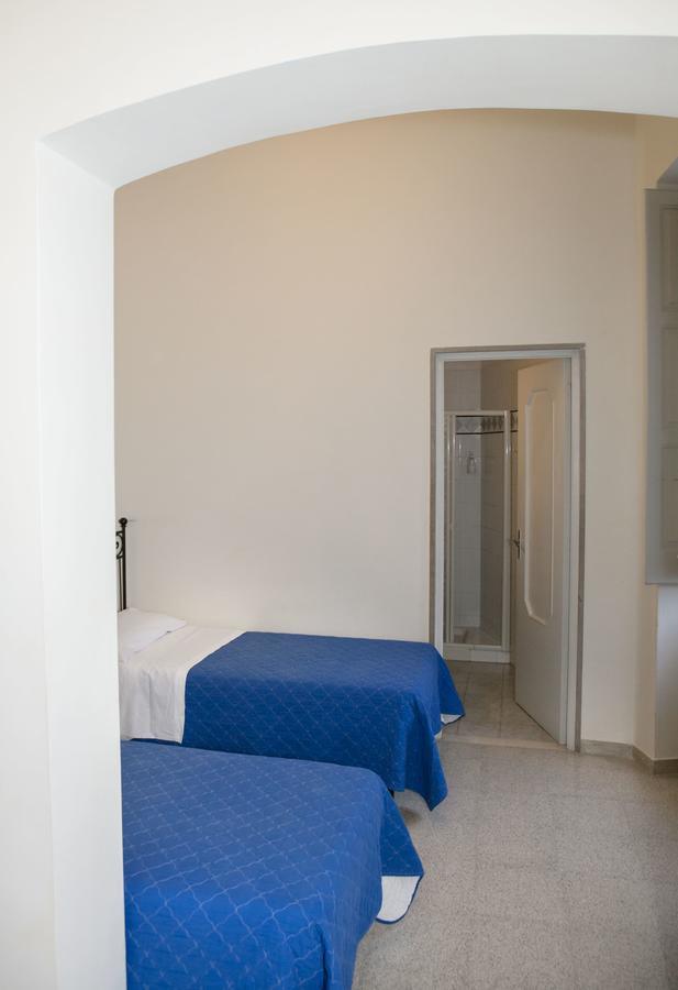 Albergo Lucy Trani Eksteriør billede